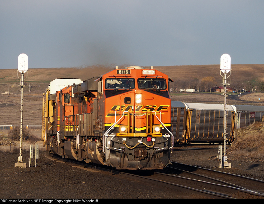 BNSF 8116 